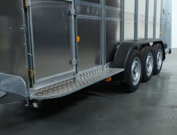 1 Ifor Williams TA510 16x6 (497x178x182cm) Veetrailer 3-asser VT638 | Aanhangwagen | Veetrailer